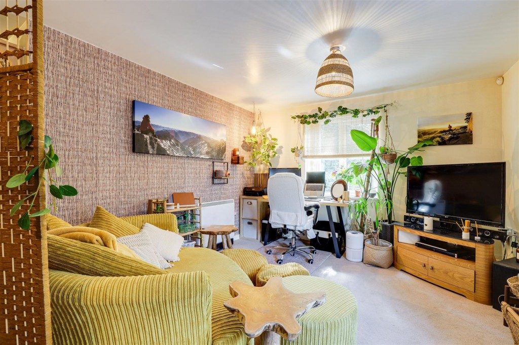 Bradbury Gardens, Ruddington, Nottinghamshire, NG11 6AX