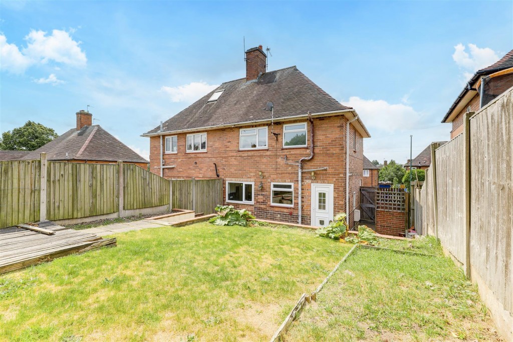 Longmead Drive Daybrook, Nottingham, NG5 6EE