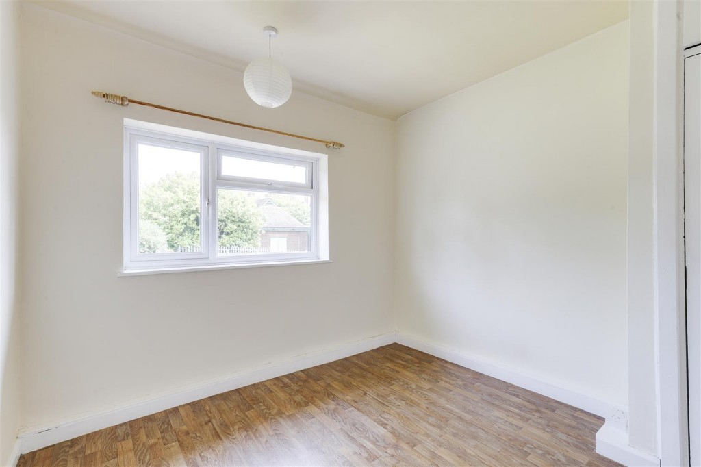 Longmead Drive Daybrook, Nottingham, NG5 6EE