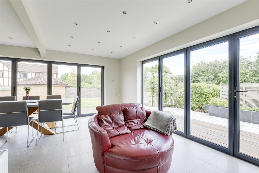 Hallfields, Edwalton, Nottinghamshire, NG12 4AA