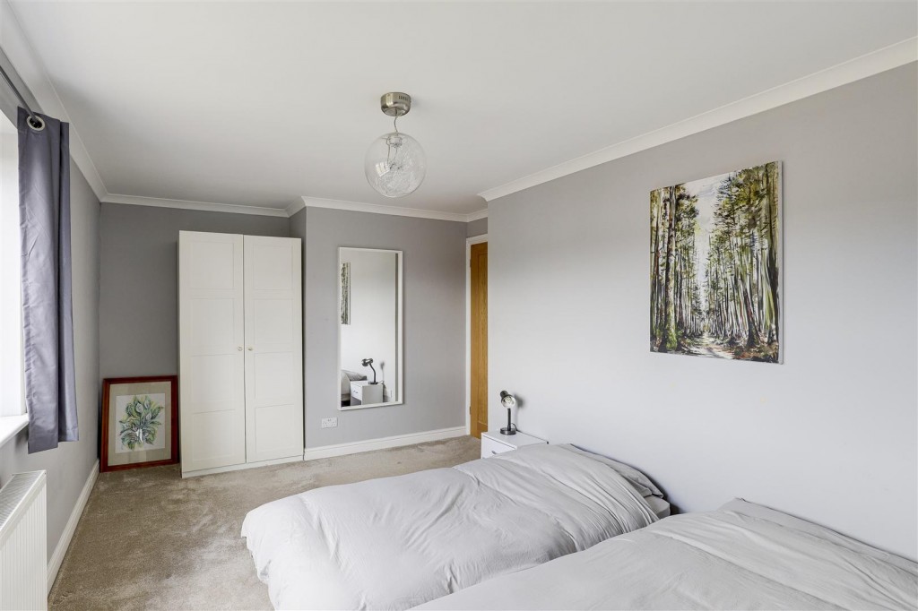 Hallfields, Edwalton, Nottinghamshire, NG12 4AA