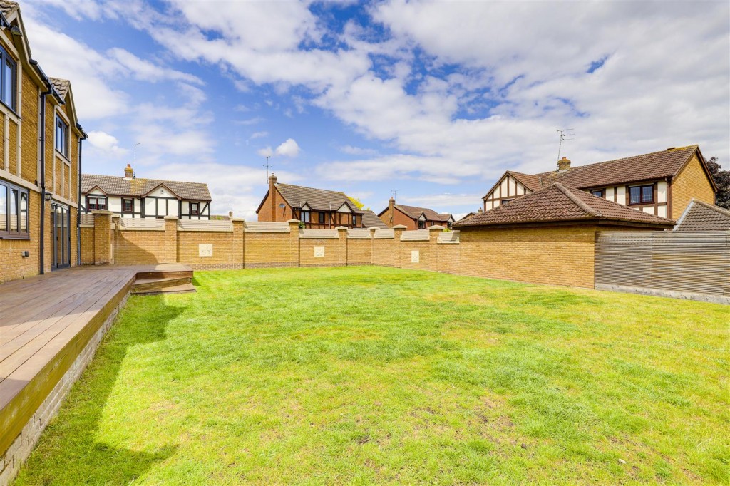 Hallfields, Edwalton, Nottinghamshire, NG12 4AA