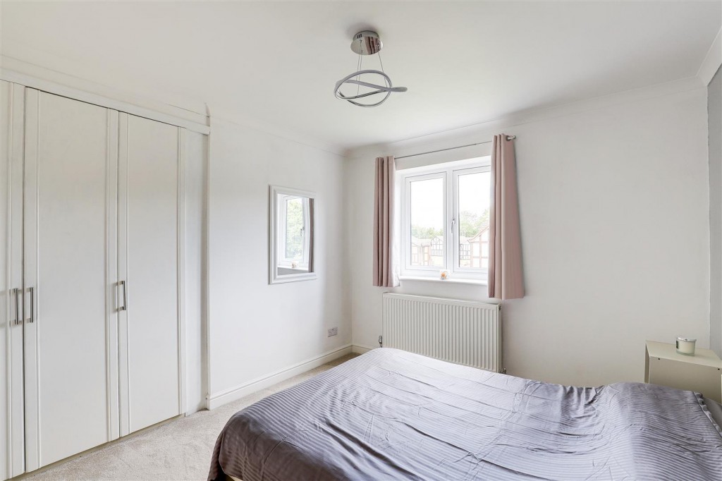 Hallfields, Edwalton, Nottinghamshire, NG12 4AA