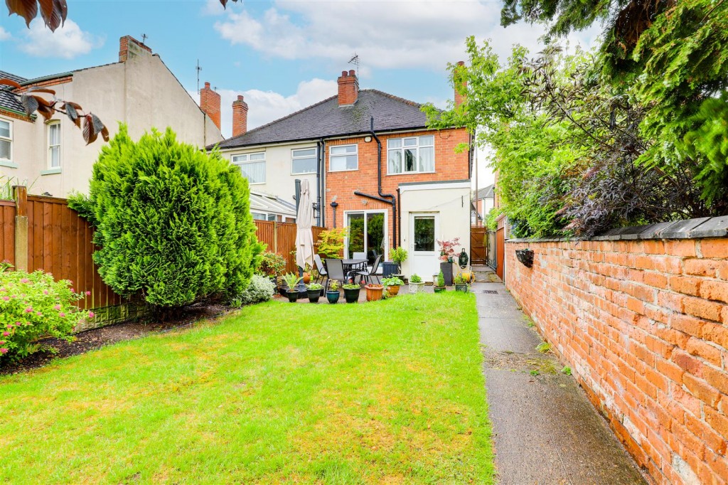 Tamworth Road, Long Eaton, Nottinghamshire, NG10 3NA