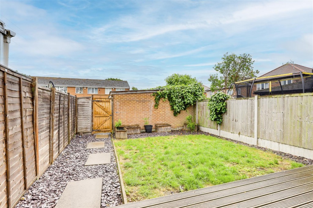 Longmoor Road, Long Eaton, Derbyshire, NG10 4FQ