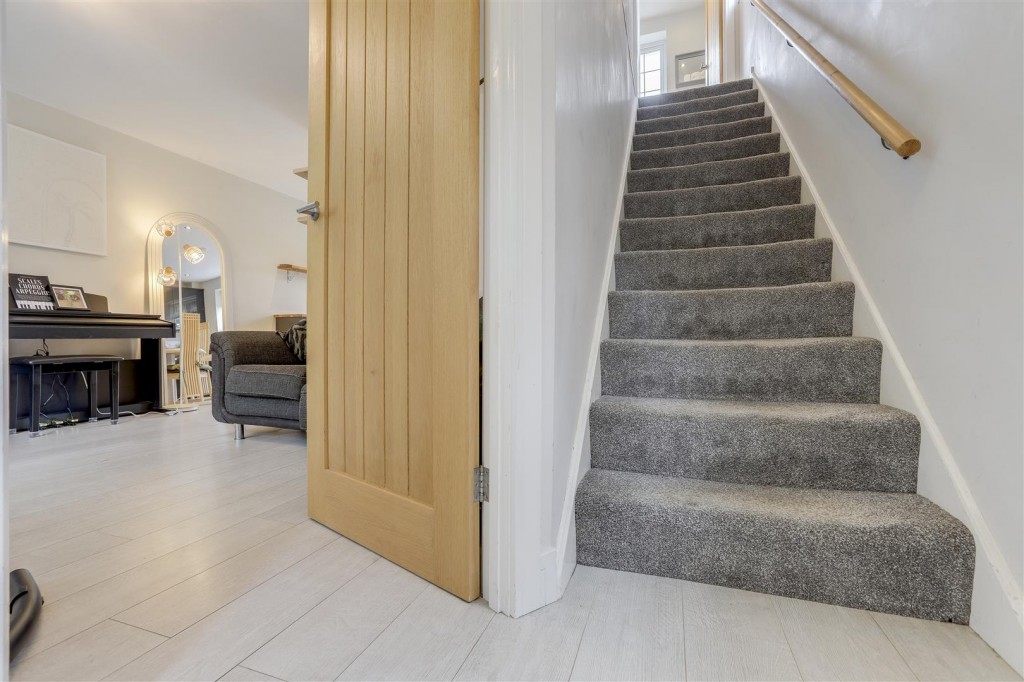 Longmoor Road, Long Eaton, Derbyshire, NG10 4FQ