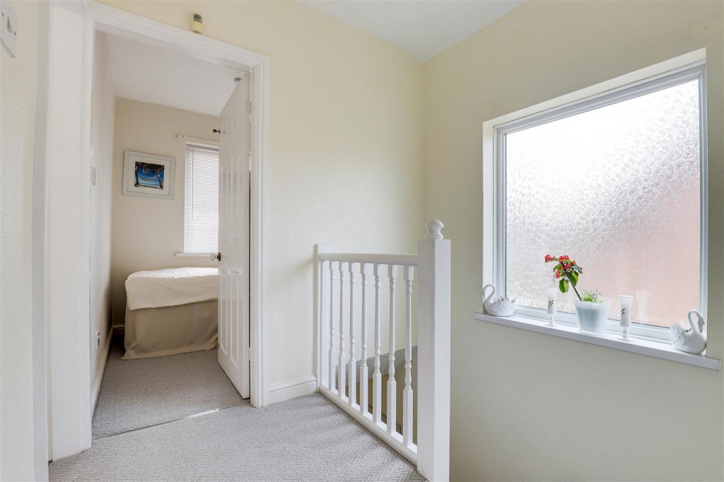Runton Drive, Basford, Nottinghamshire, NG6 0FL