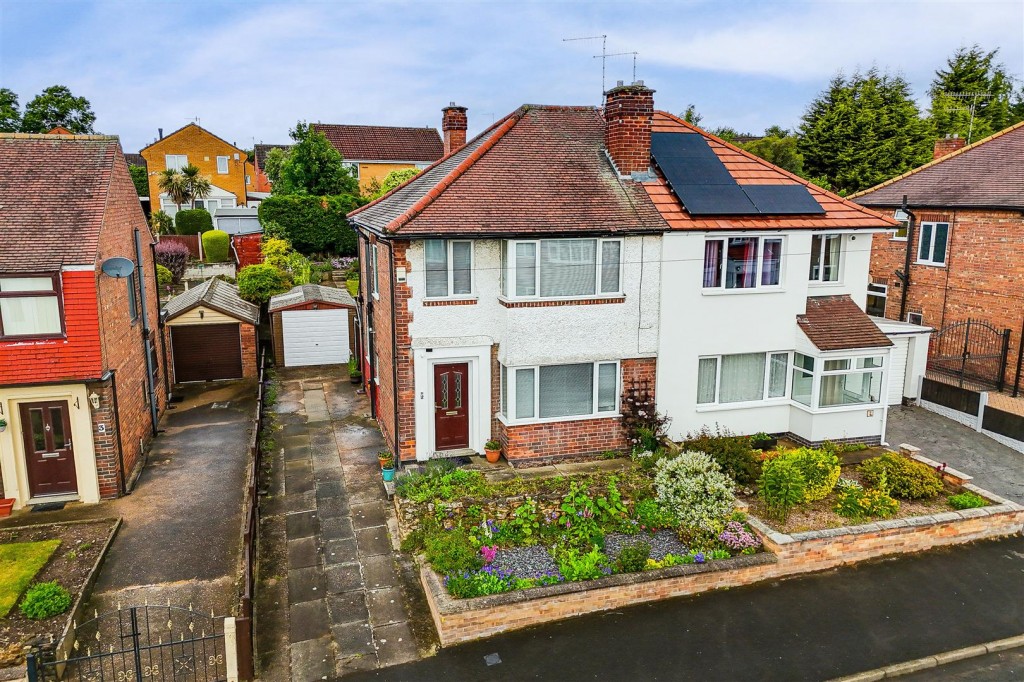 Runton Drive, Basford, Nottinghamshire, NG6 0FL