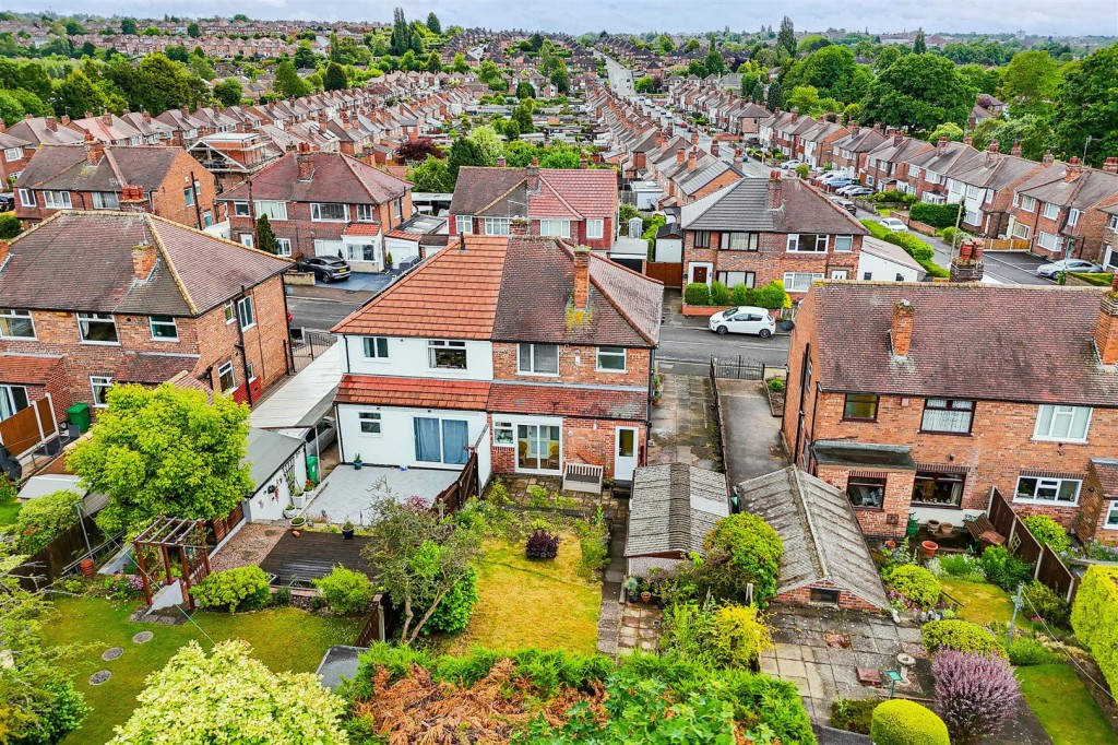 Runton Drive, Basford, Nottinghamshire, NG6 0FL