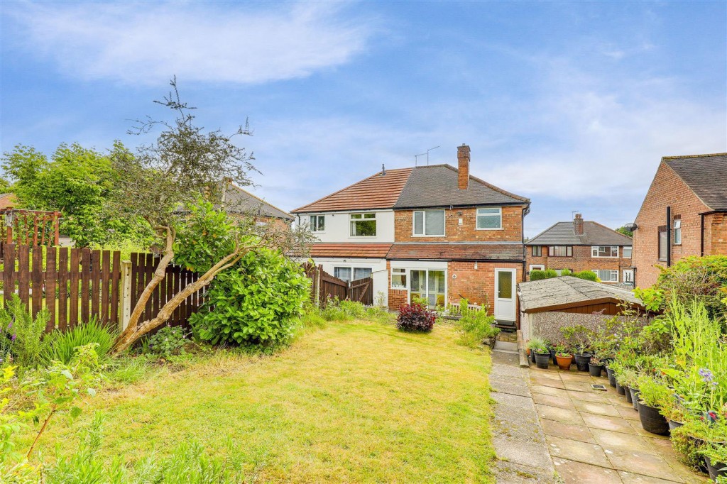 Runton Drive, Basford, Nottinghamshire, NG6 0FL
