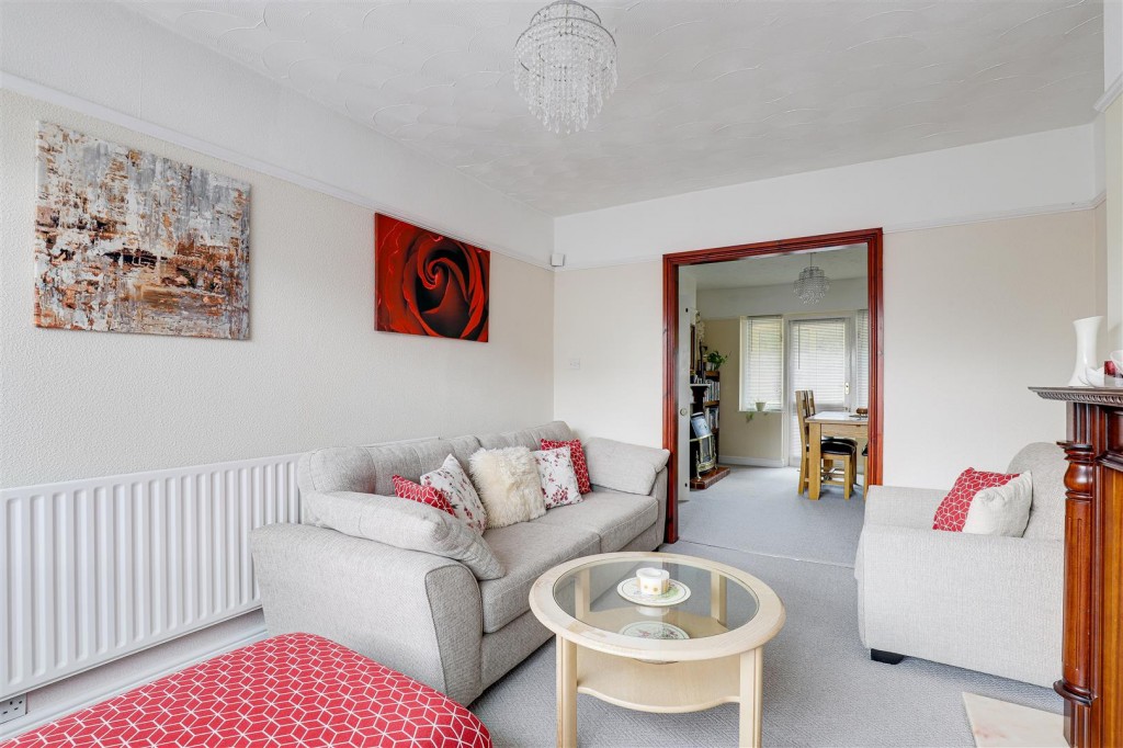 Runton Drive, Basford, Nottinghamshire, NG6 0FL