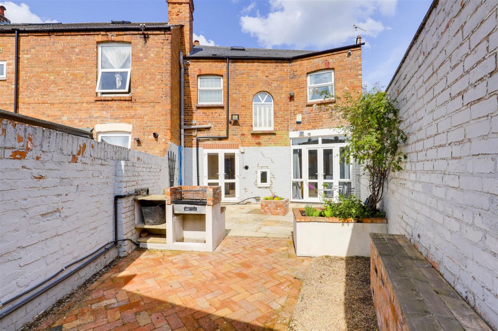 Exchange Road, West Bridgford, Nottinghamshire, NG2 6BZ