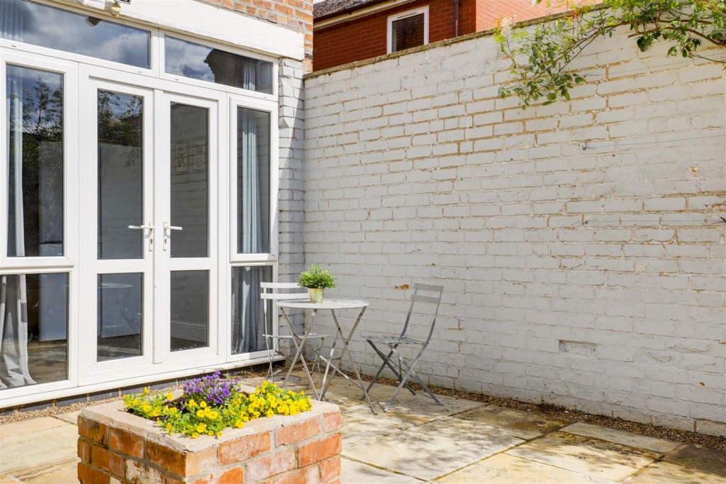 Exchange Road, West Bridgford, Nottinghamshire, NG2 6BZ