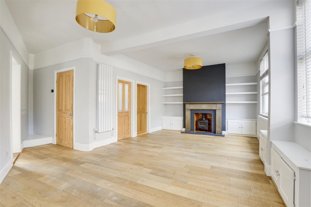 Exchange Road, West Bridgford, Nottinghamshire, NG2 6BZ