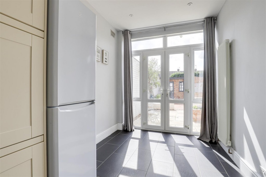 Exchange Road, West Bridgford, Nottinghamshire, NG2 6BZ