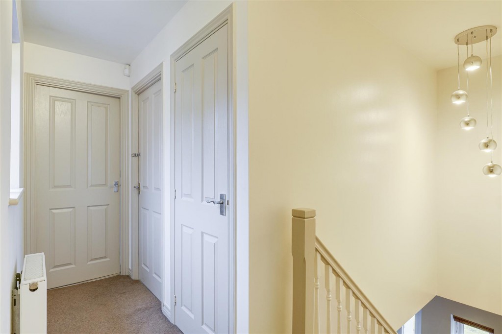 Swallow Crescent, Ravenshead, Nottinghamshire, NG15 9JN