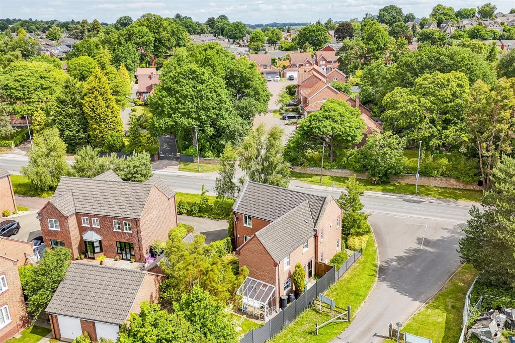 Swallow Crescent, Ravenshead, Nottinghamshire, NG15 9JN
