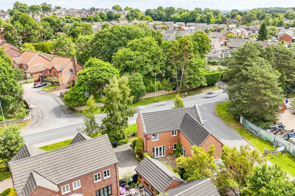 Swallow Crescent, Ravenshead, Nottinghamshire, NG15 9JN