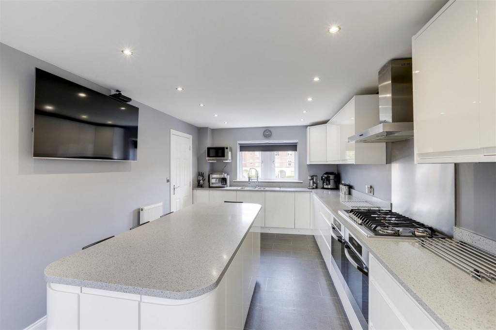 Woodward Avenue, Beeston, Nottinghamshire, NG9 6RD