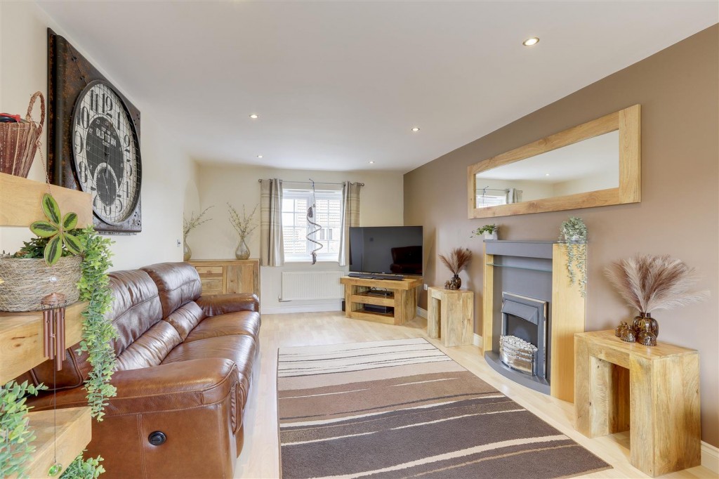 Woodward Avenue, Beeston, Nottinghamshire, NG9 6RD