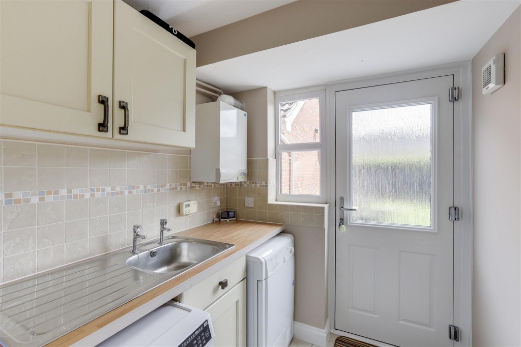 Woodward Avenue, Beeston, Nottinghamshire, NG9 6RD