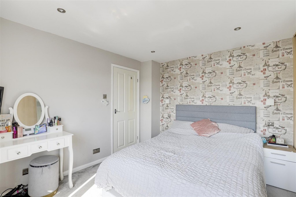 Mcintosh Road, Gedling, Nottinghamshire, NG4 4HR