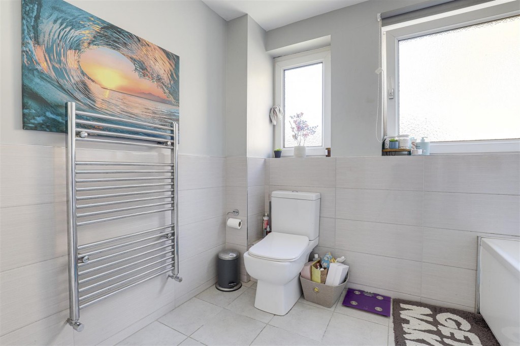 Mcintosh Road, Gedling, Nottinghamshire, NG4 4HR