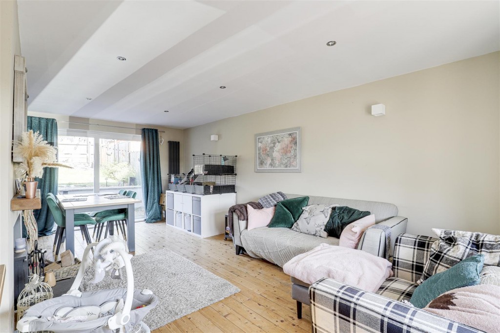 Mcintosh Road, Gedling, Nottinghamshire, NG4 4HR