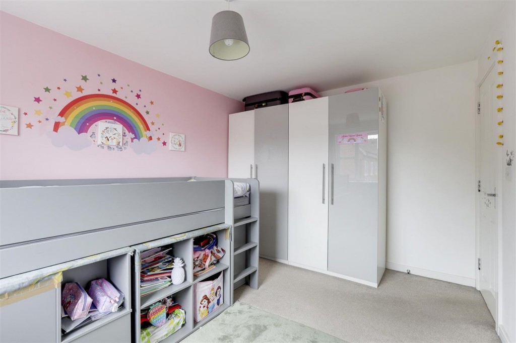 Harvest Close, Beeston, Nottinghamshire, NG9 2JS