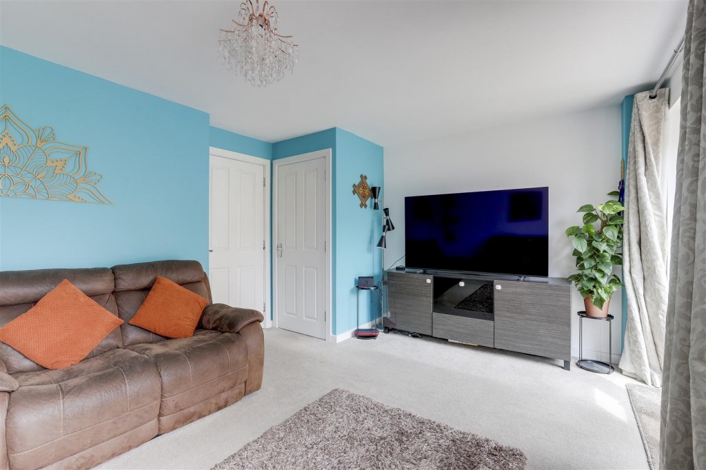 Harvest Close, Beeston, Nottinghamshire, NG9 2JS