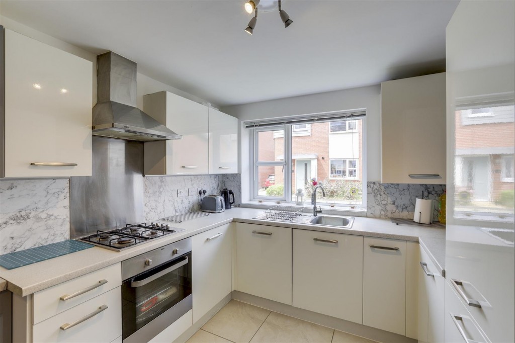 Harvest Close, Beeston, Nottinghamshire, NG9 2JS
