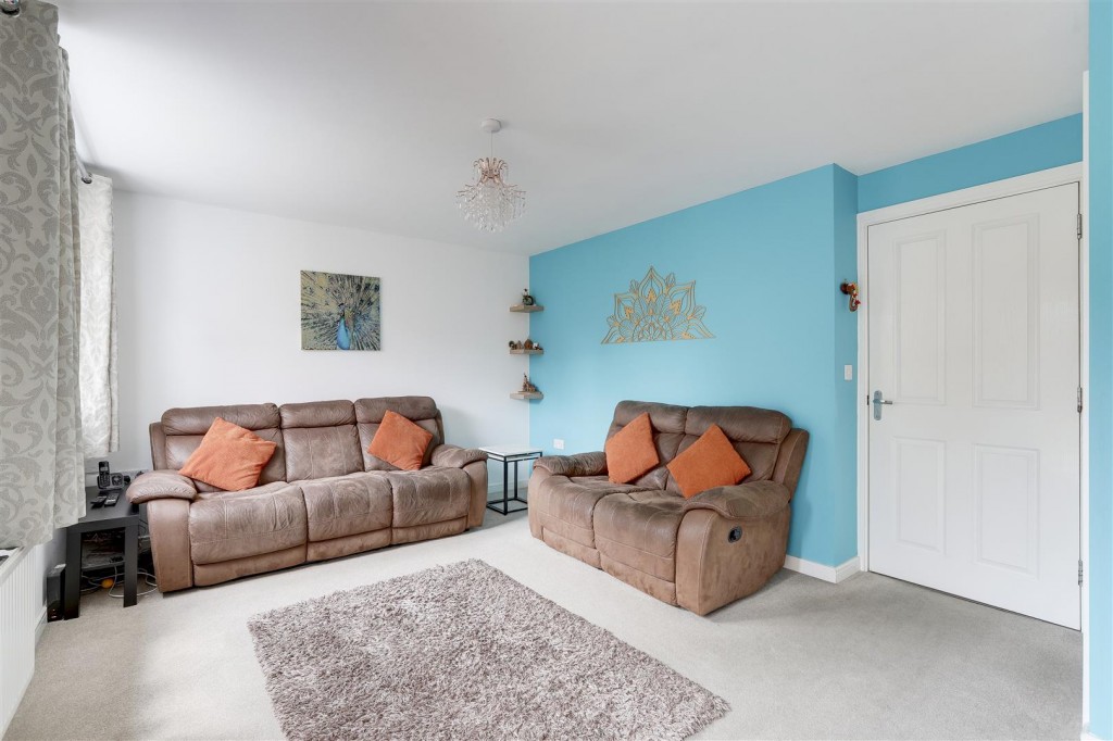 Harvest Close, Beeston, Nottinghamshire, NG9 2JS