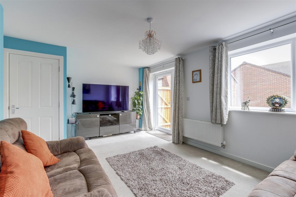 Harvest Close, Beeston, Nottinghamshire, NG9 2JS