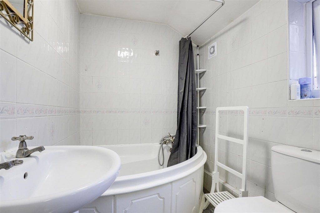 Fox Grove, Old Basford, Nottinghamshire, NG5 1JS