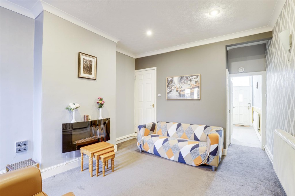 Fox Grove, Old Basford, Nottinghamshire, NG5 1JS