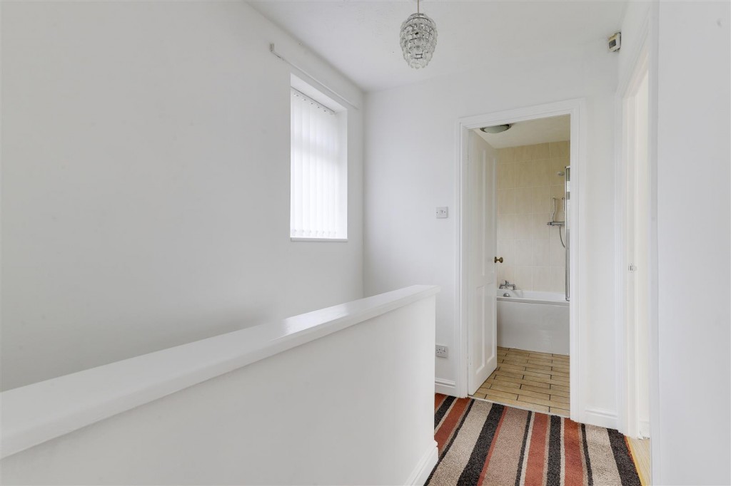 Mayfair Gardens, Nottingham, Nottinghamshire, ng5 1LT
