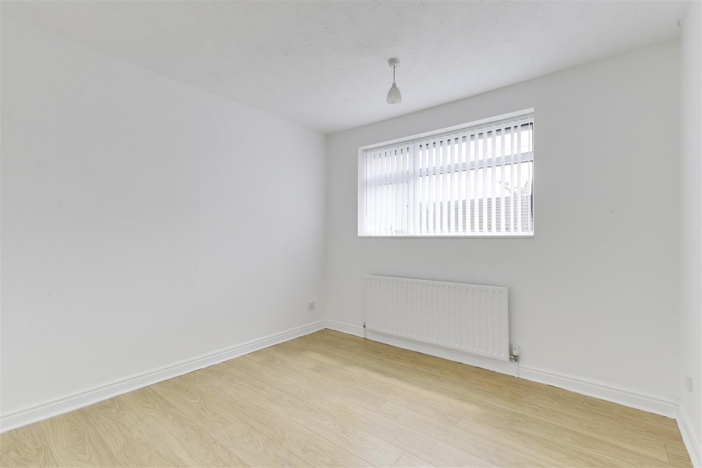 Mayfair Gardens, Nottingham, Nottinghamshire, ng5 1LT