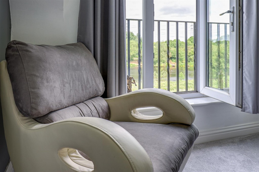 Waters Edge, Bell Lane, Wilford, Nottinghamshire, NG11 7GB