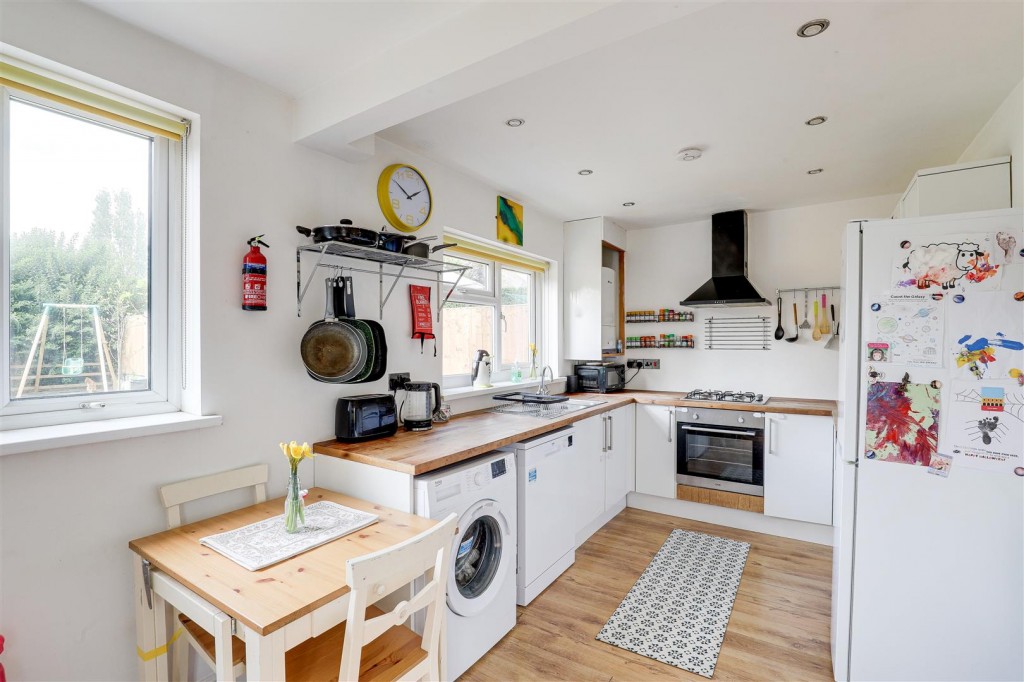 Hadbury Road, Basford, Nottinghamshire, NG5 1JZ