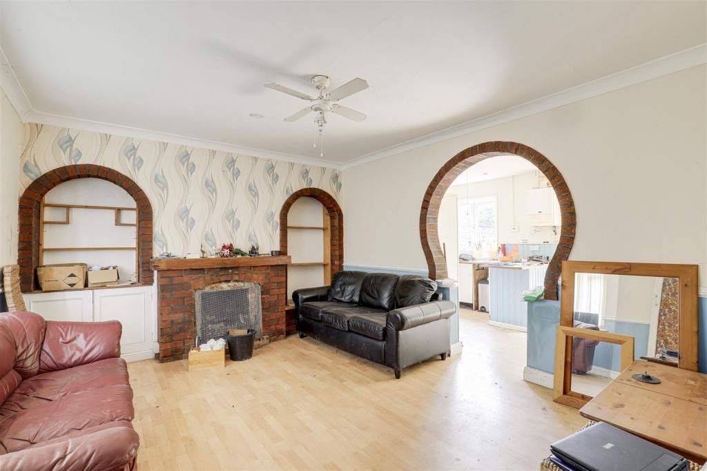 Honiton Road, Broxtowe, Nottinghamshire, NG8 6JP