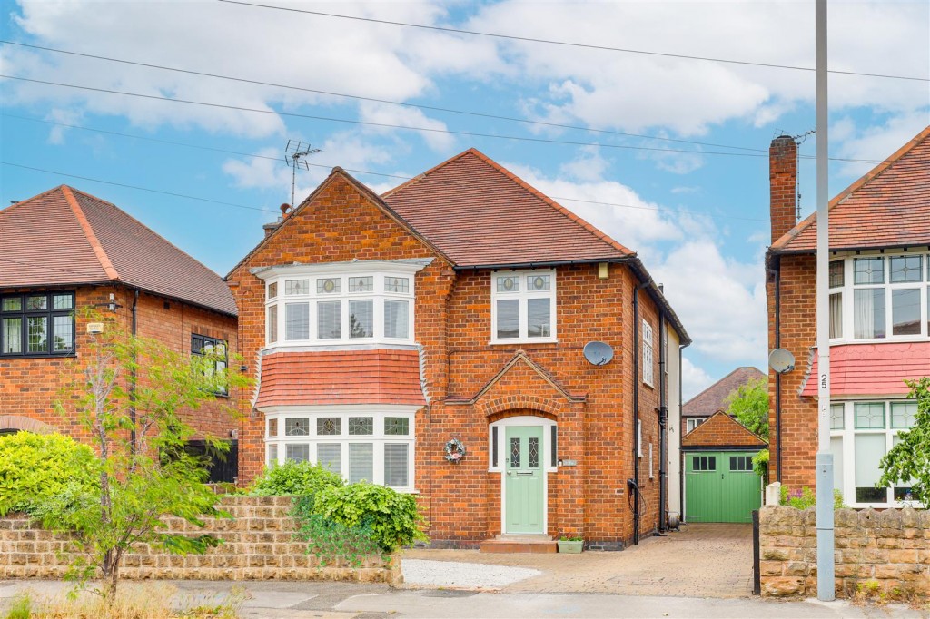 Davies Road, West Bridgford, Nottinghamshire, NG2 5HA