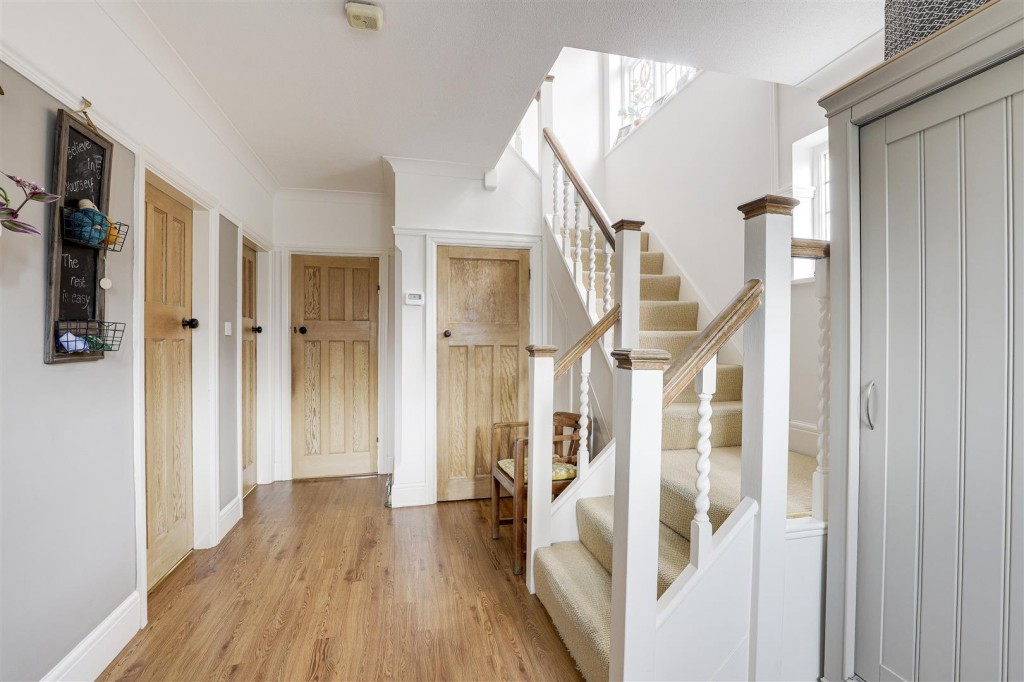 Davies Road, West Bridgford, Nottinghamshire, NG2 5HA