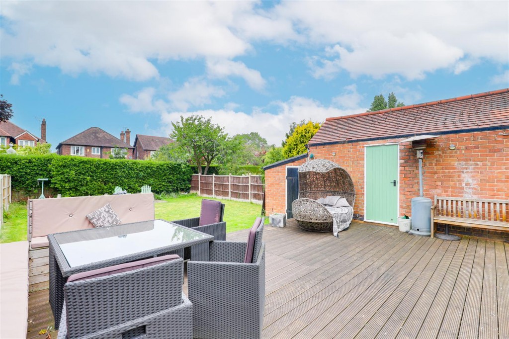 Davies Road, West Bridgford, Nottinghamshire, NG2 5HA