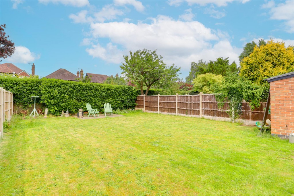 Davies Road, West Bridgford, Nottinghamshire, NG2 5HA