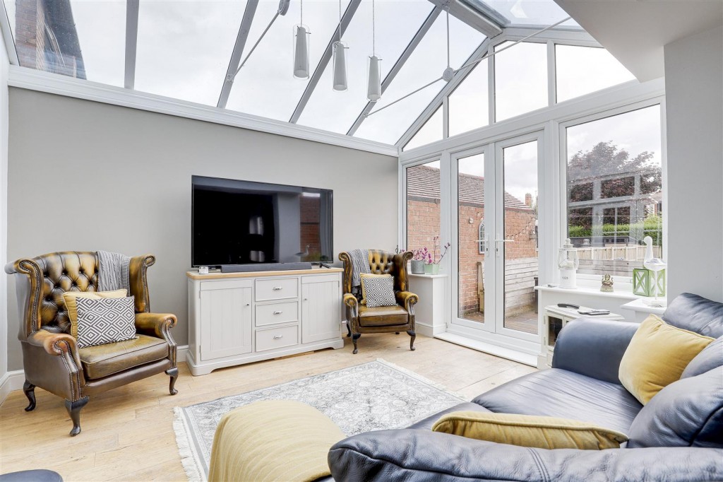 Davies Road, West Bridgford, Nottinghamshire, NG2 5HA