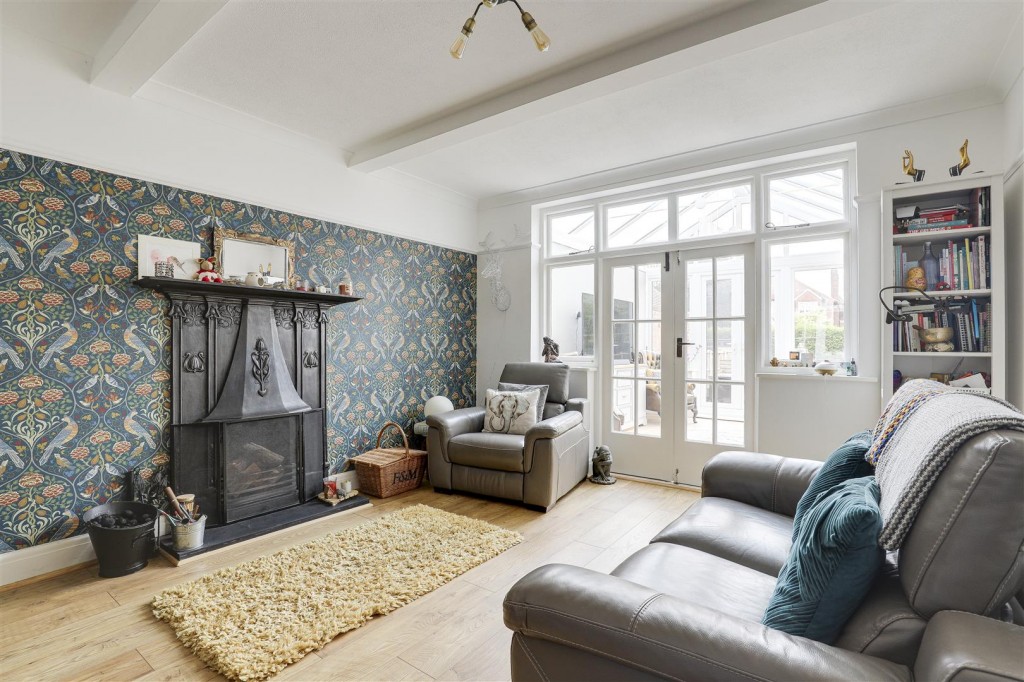 Davies Road, West Bridgford, Nottinghamshire, NG2 5HA