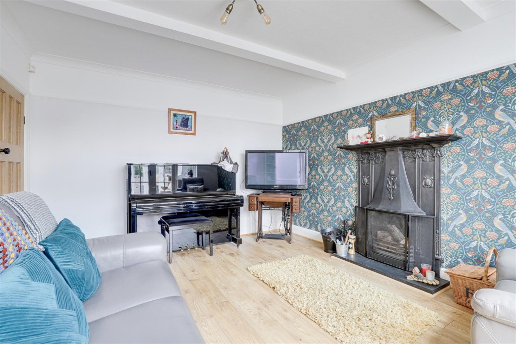 Davies Road, West Bridgford, Nottinghamshire, NG2 5HA