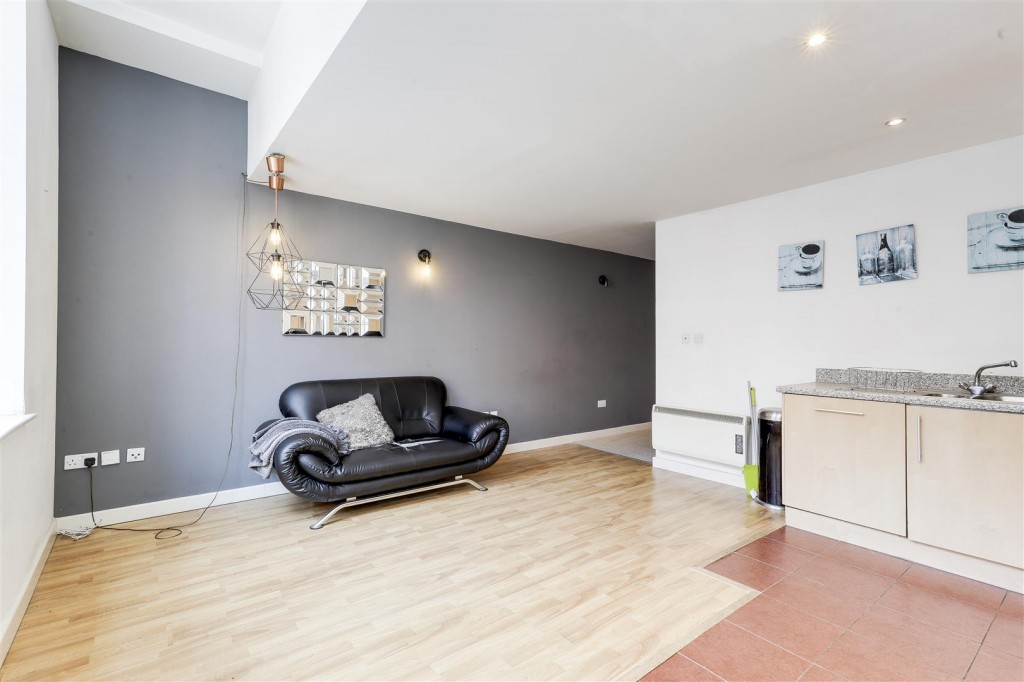 Queens Road, Nottingham, Nottinghamshire, NG2 3AN