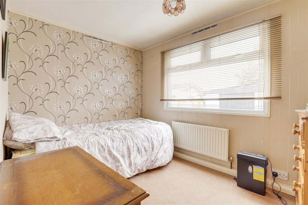 Bassingfield Lane, Gamston, Nottinghamshire, NG2 6NL