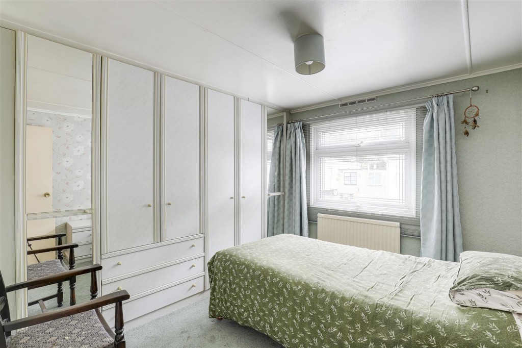 Bassingfield Lane, Gamston, Nottinghamshire, NG2 6NL